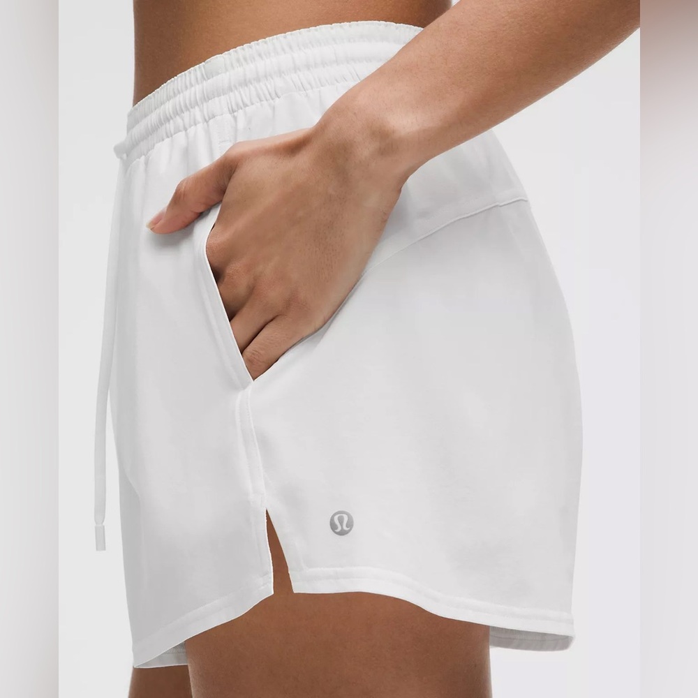 Lululemon Pace Rival High-Rise Short 3" Color White Size 6 - Picture 3 of 6